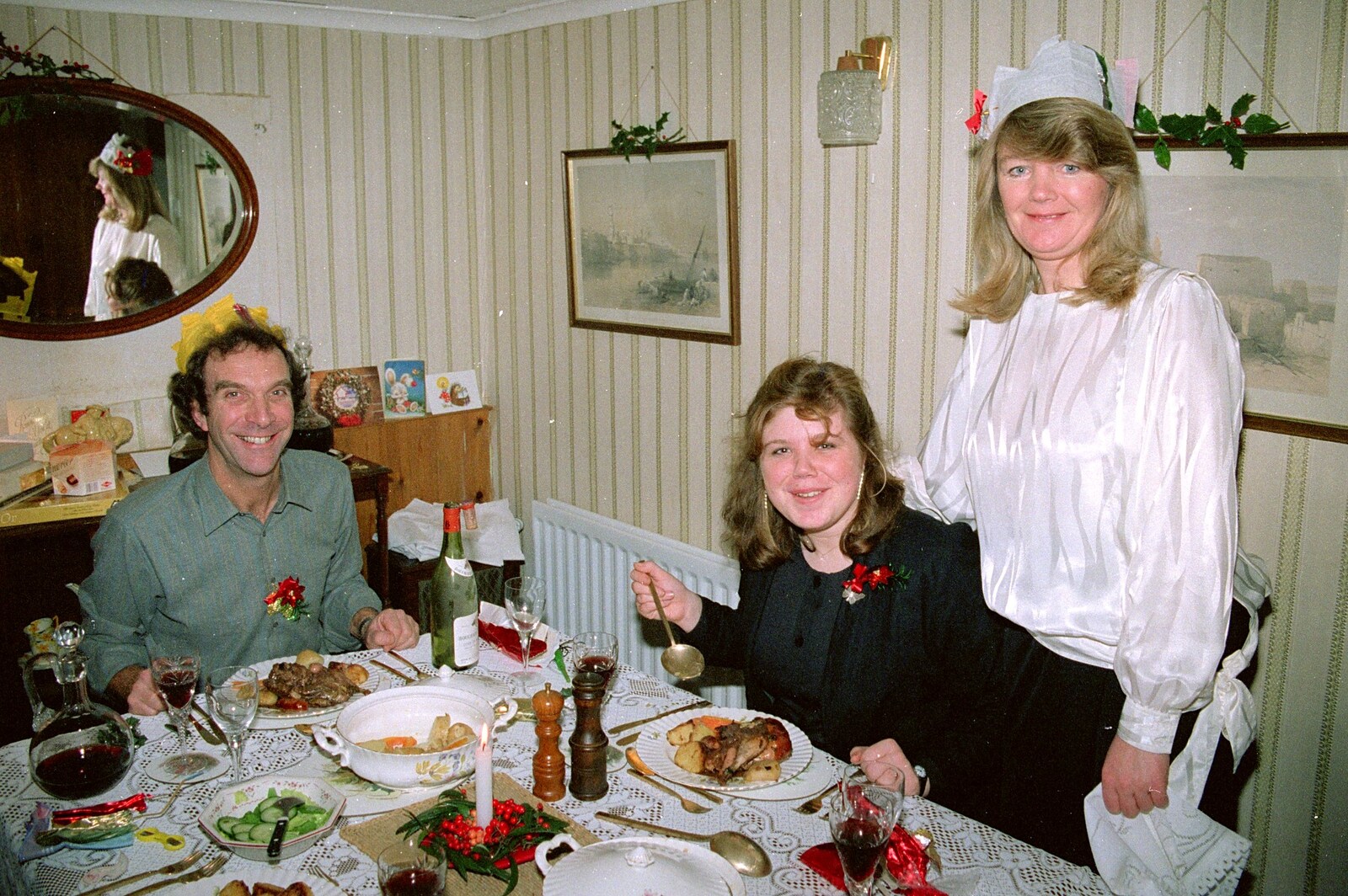 Mike, Sis and Mother at Bracken Way from Hamish's 21st and Christmas, New Milton and Bransgore - 25th December 1987