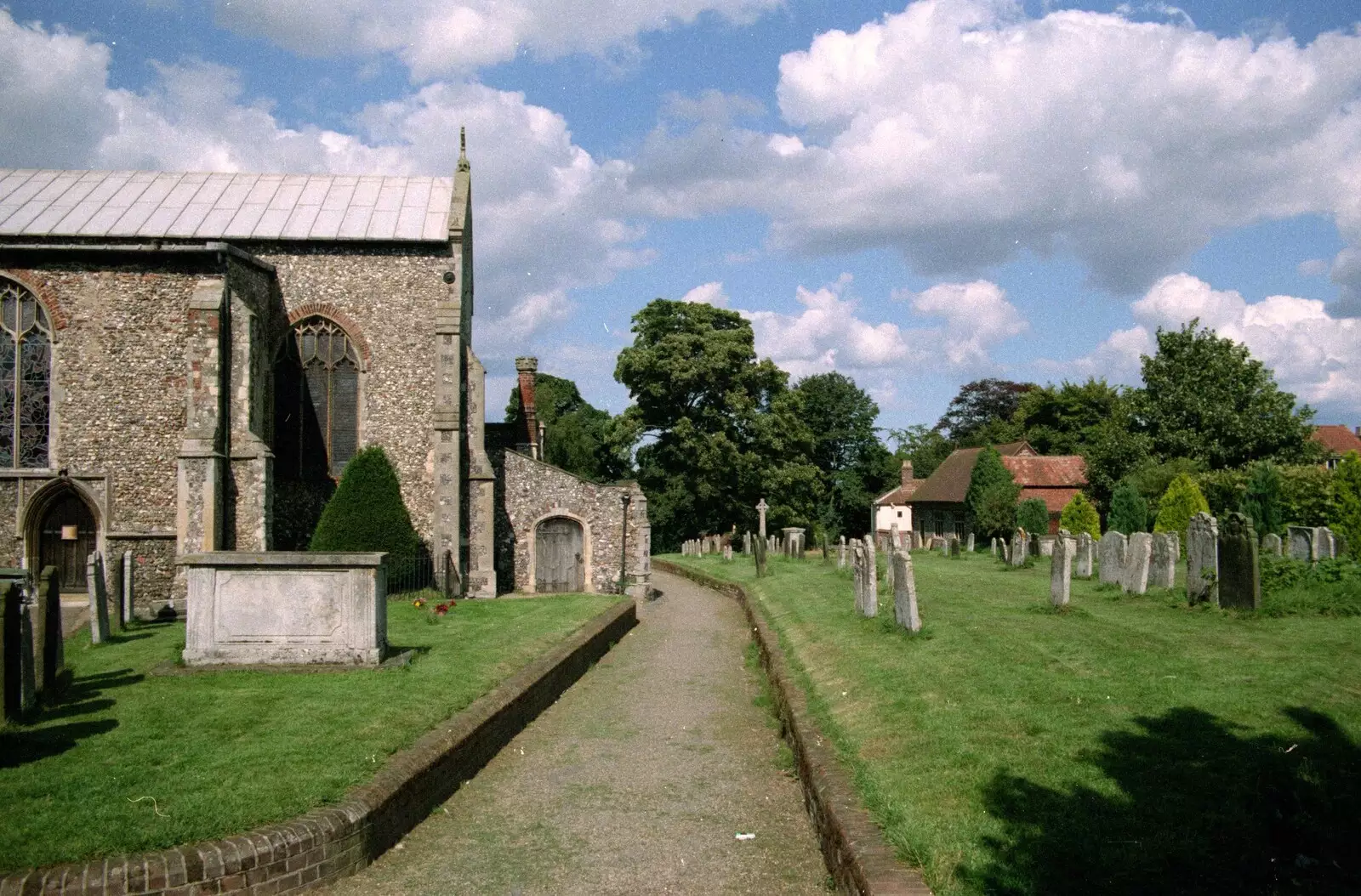 The graveyard of St. Michael, from Soman-Wherry and a Drumkit, Norwich and Red House, Norfolk - 22nd July 1988