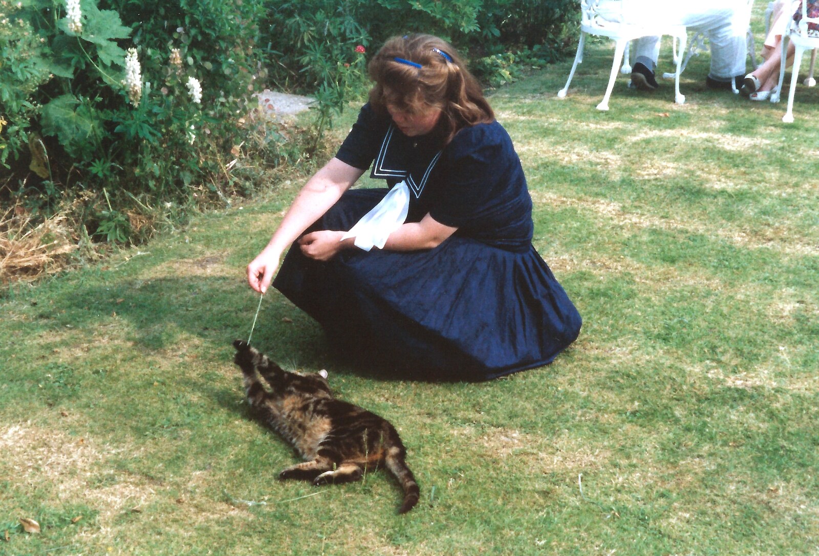 Sis plays with Florence the Moog from Mother and Mike's Wedding Reception, Bransgore, Dorset - 20th August 1988