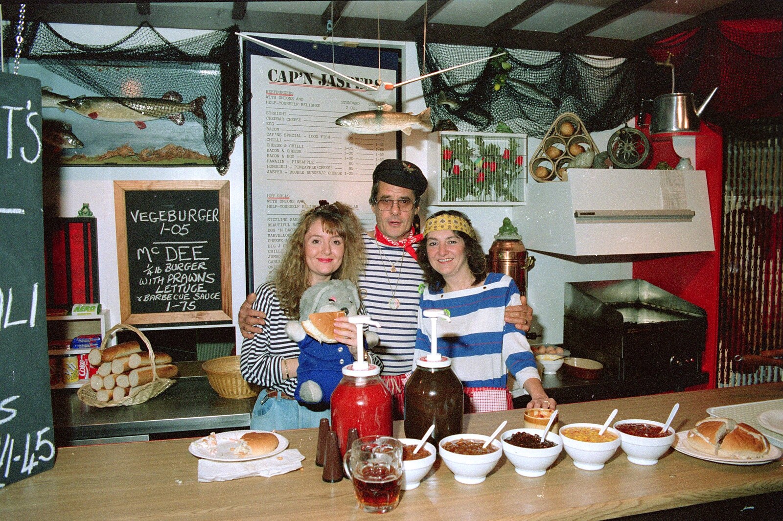 Gus Honeybun, with John and Dee Dudley from Uni: Gus Honeybun and the Windy Gimli Burger, Plymouth - 17th October 1988