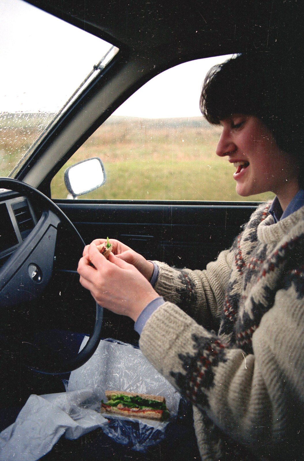 We have a car picnic in Angela's motor from Uni: Gus Honeybun and the Windy Gimli Burger, Plymouth - 17th October 1988
