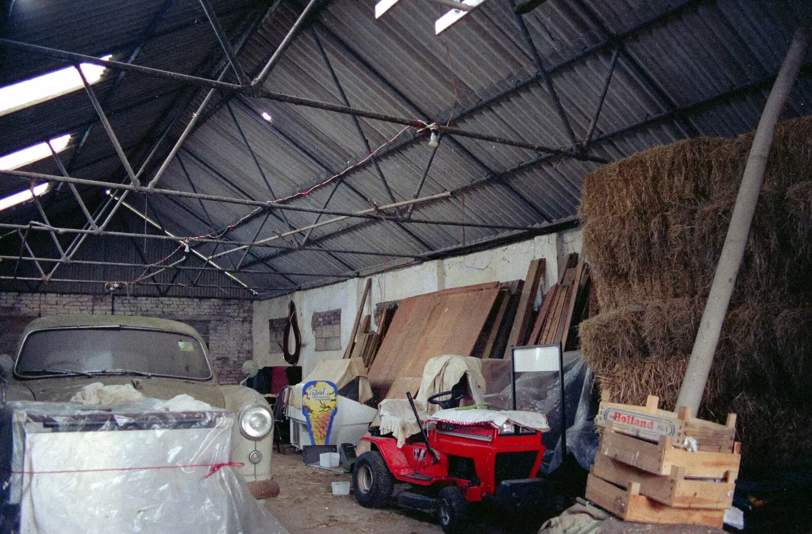 Bill's barn, and a 1957 Ford Consul, from Uni: A Dinner Party, Harbertonford and Buckfastleigh, Devon - 24th December 1988