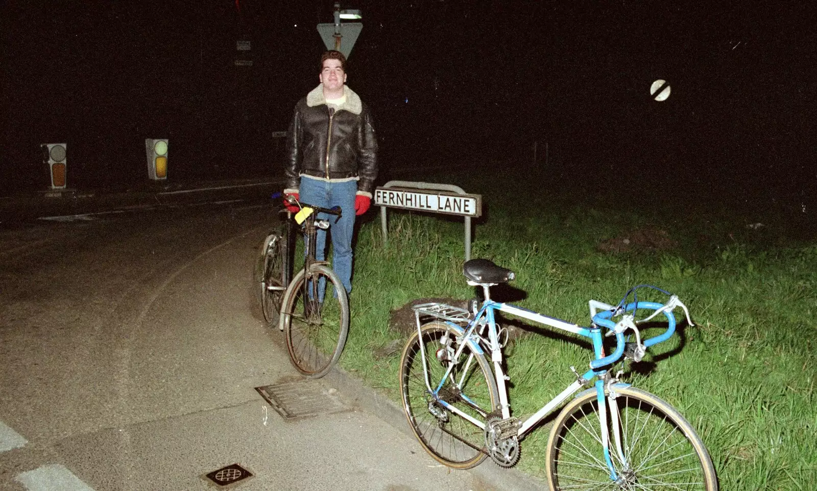 Jon on Fernhill Lane, with our bikes, from Barton-on-Sea and Farnborough Miscellany, Hampshire - 26th March 1989