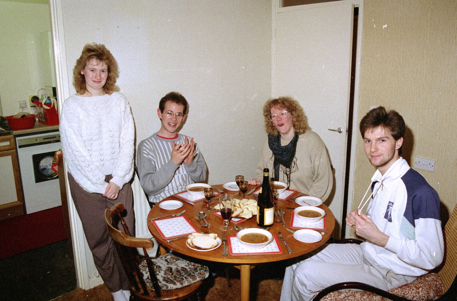 Barton-on-Sea and Farnborough Miscellany, Hampshire - 11th April 1989: Maria, Phil, Liz and Sean in Farnborough