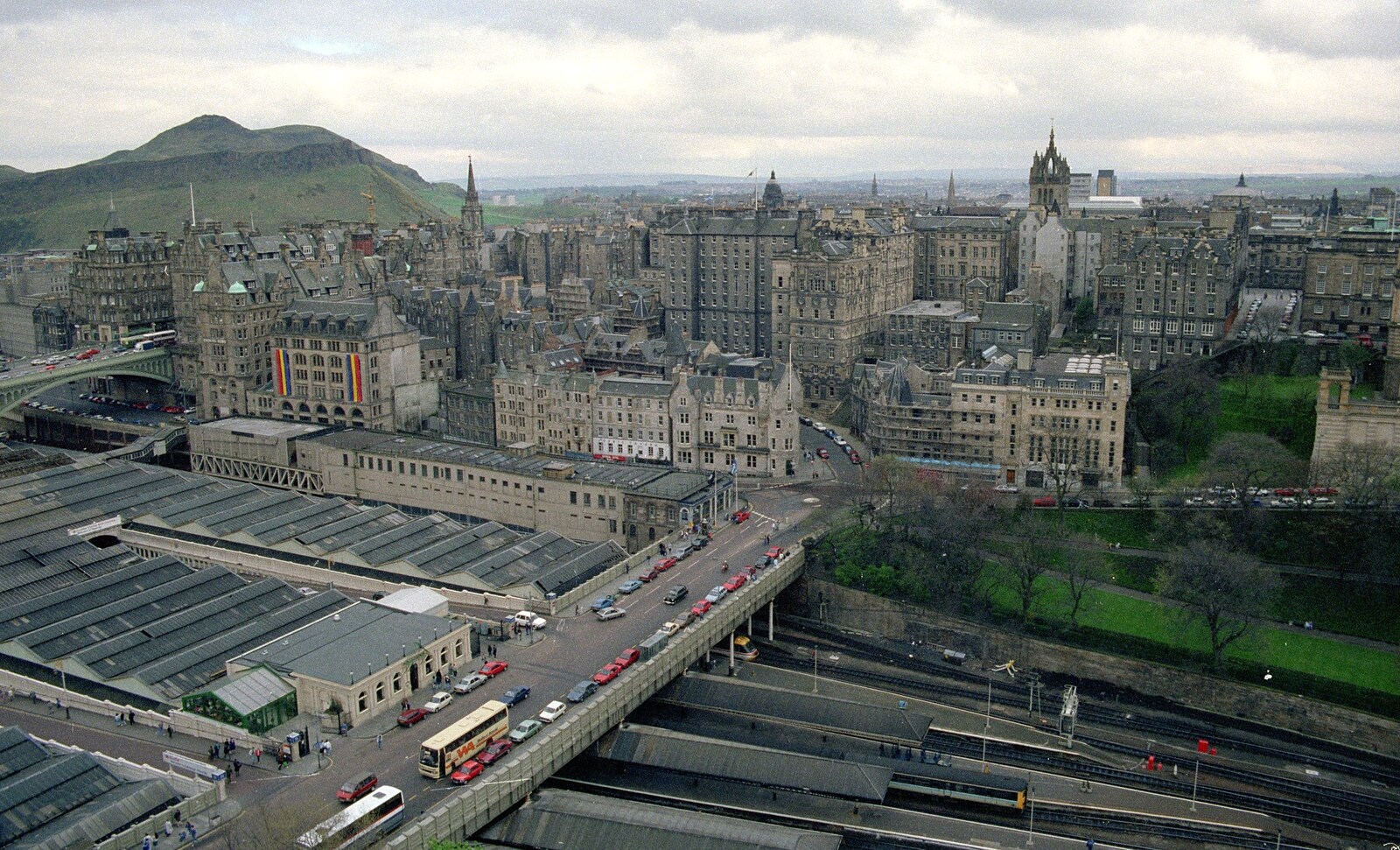 A view over Edinburgh's railway station from Uni: A Trip To Glasgow and Edinburgh, Scotland - 15th May 1989