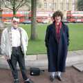 Hamish and Angela in George's Square, Uni: A Trip To Glasgow and Edinburgh, Scotland - 15th May 1989