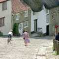 1989 Kate, Michelle and the kid from the Hovis ads wander down Gold Hill