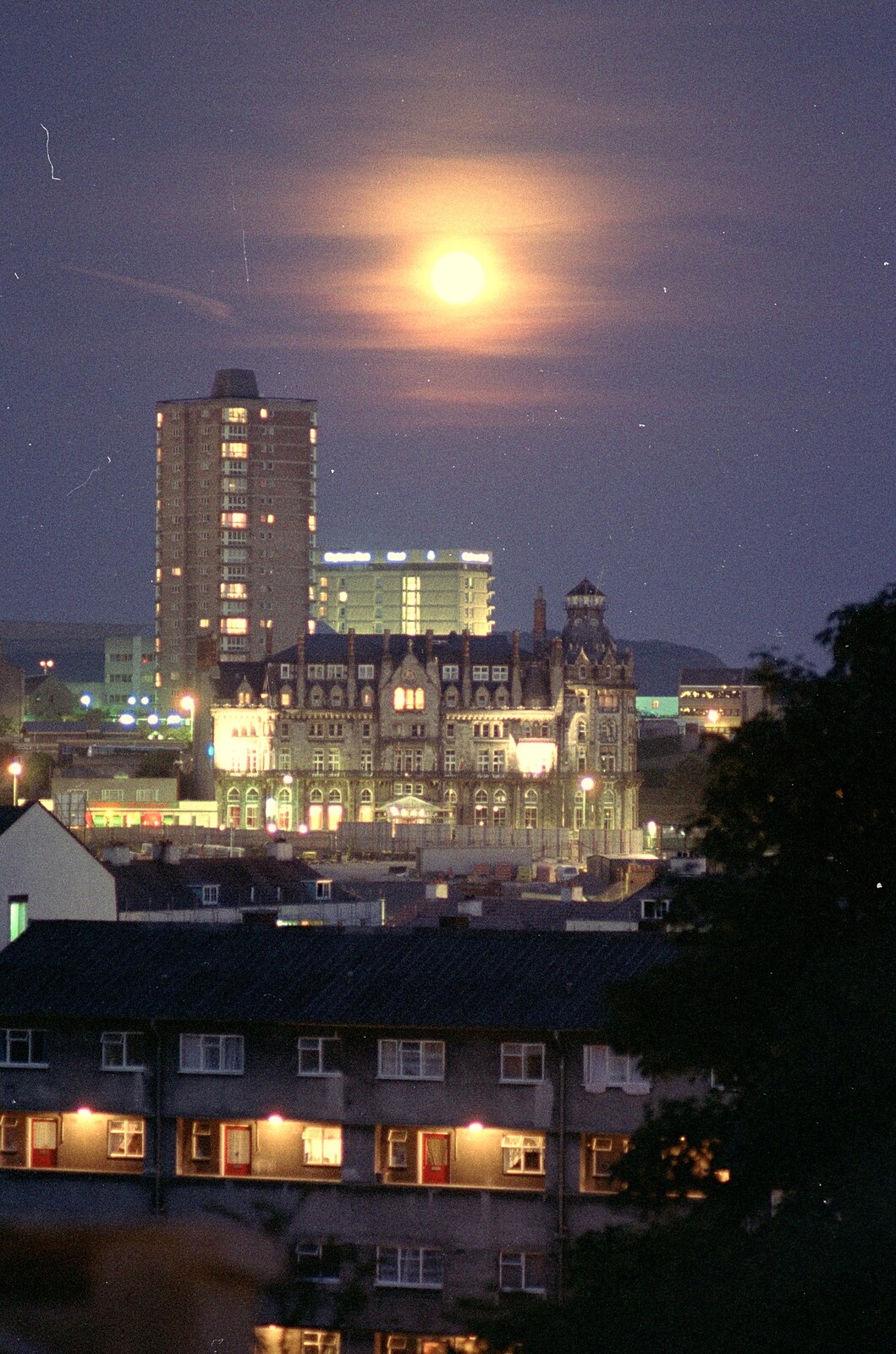 Moonrise over the Academy on Union Street from Uni: A Trip to Mount Edgcumbe, Cornwall - 17th June 1989