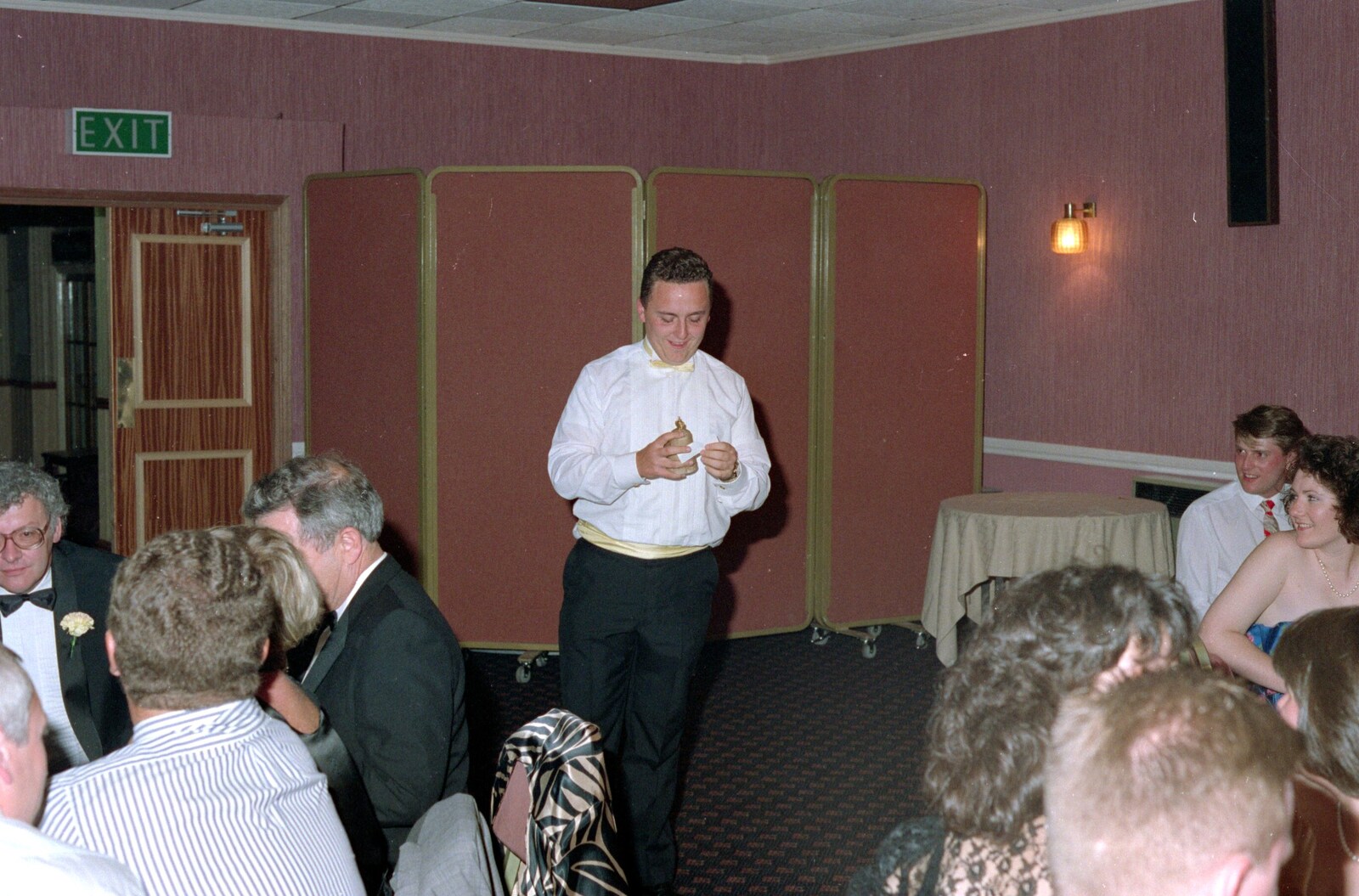 Bray-feature walks back with his 'award' from Uni: The BABS End-of-Course Ball, New Continental Hotel, Plymouth - 21st June 1989