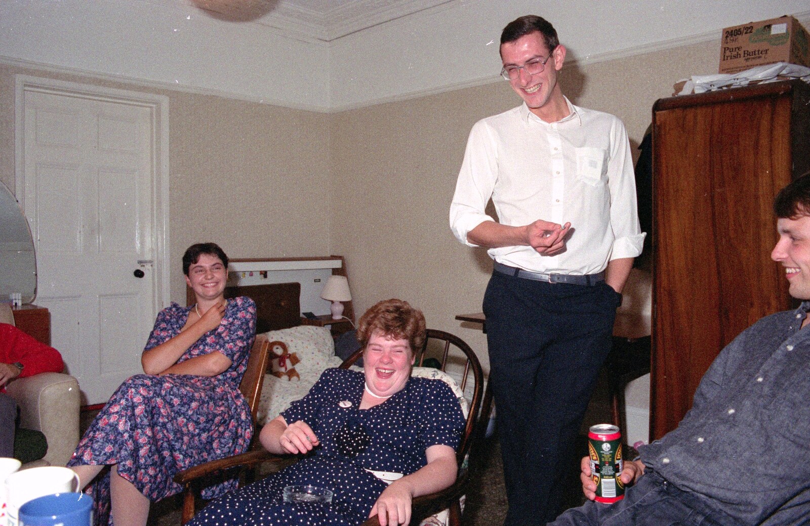 Uni: A Wyndham Square Economics Party, Stonehouse, Plymouth - 10th July 1989: Becky, Kate and Andy Dobie get the giggles