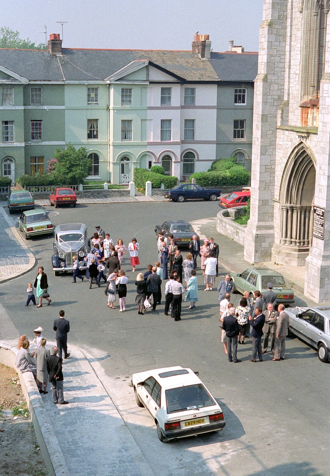 Uni: Risky Business, A Wedding Occurs and Dave Leaves, Wyndham Square, Plymouth - 15th July 1989: Wedding gusts mill around the entrance to Wyndham Square