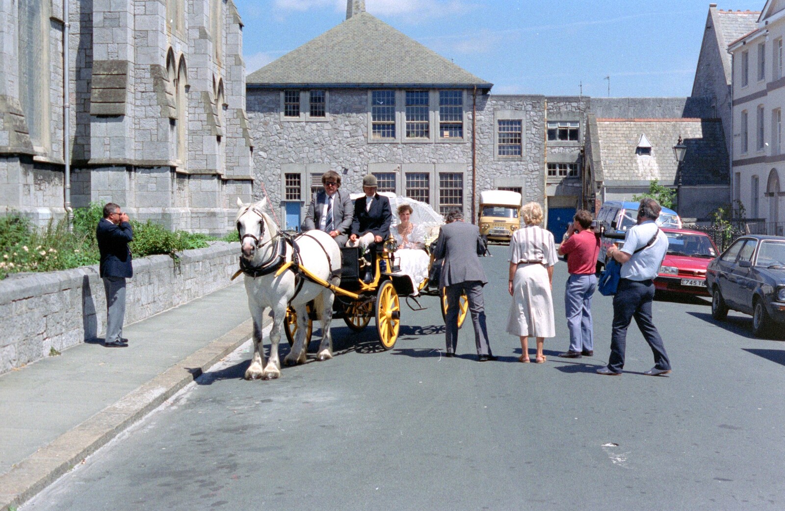 The bride arrives from Uni: Risky Business, A Wedding Occurs and Dave Leaves, Wyndham Square, Plymouth - 15th July 1989