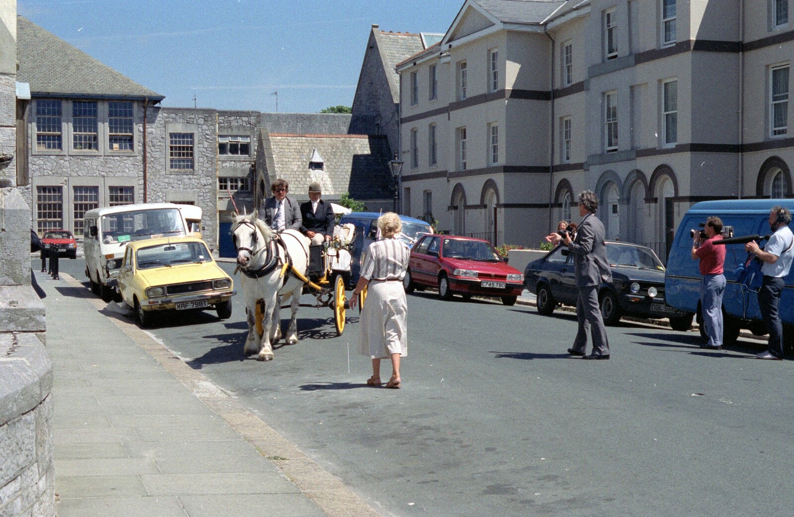 A horse and cart from Uni: Risky Business, A Wedding Occurs and Dave Leaves, Wyndham Square, Plymouth - 15th July 1989
