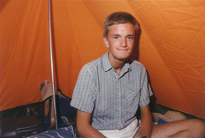 Nosher in a tent from Back From Uni: Summer Pruning, Bransgore, Dorset - 25th July 1989