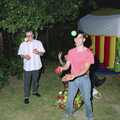 Chris and Phil's Party, Hordle, Hampshire - 6th September 1989, Hamish and Dave Richardson do some juggling