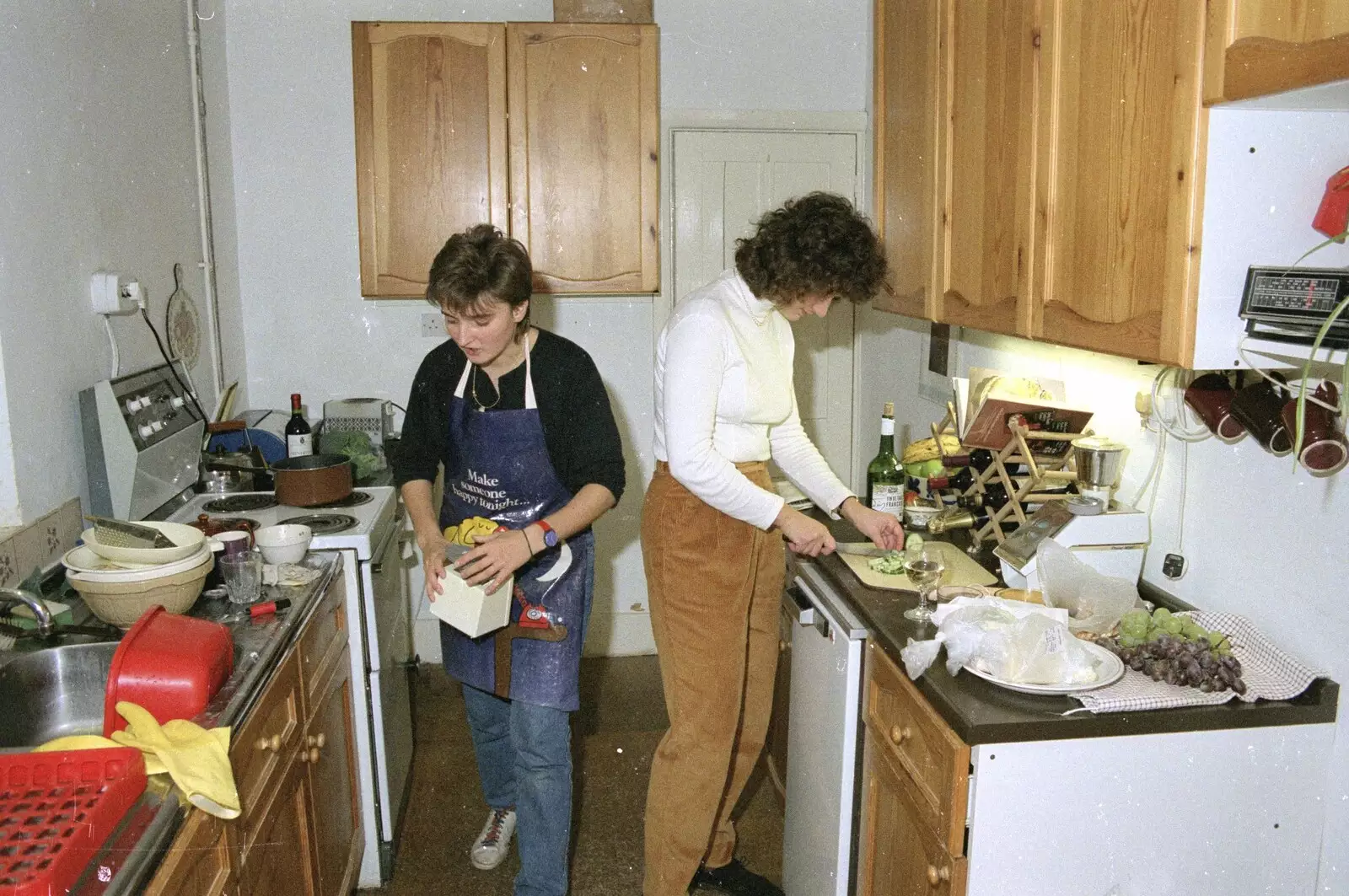 Some dinner preparation, from A Trip to Kenilworth, Warwickshire - 21st September 1989