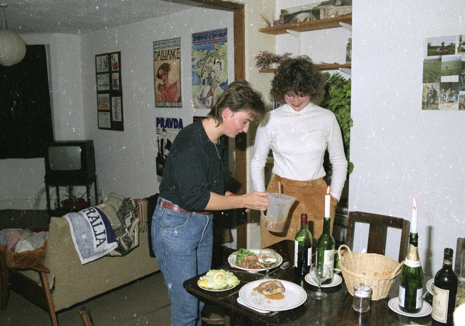 Some sort of gravy appears from A Trip to Kenilworth, Warwickshire - 21st September 1989