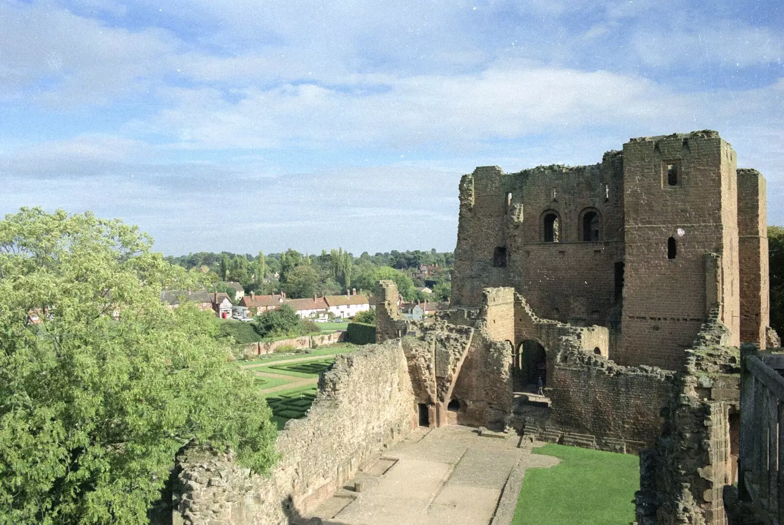 Kenilworth Castle, from A Trip to Kenilworth, Warwickshire - 21st September 1989