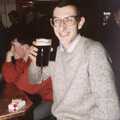 Dobbs drinks Guinness in the SU bar, Uni: Nosher's Graduation, Plymouth, Devon - 30th September 1989