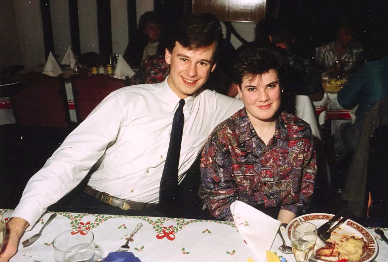 Karl Huggins and Kelly, from BPCC Printec Christmas Do, Harleston Swan - 15th December 1989