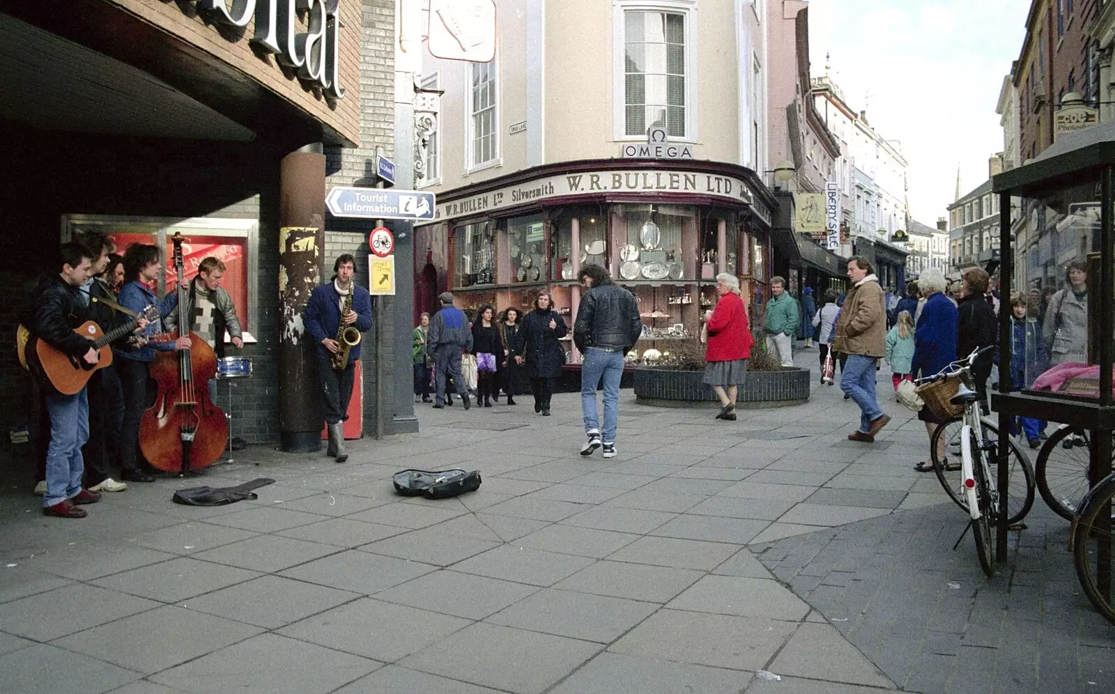 Buskers outside Habitat on London Street in Norwich, from New Year's Eve and Everyone Visits, Stuston, Suffolk - 10th January 1990