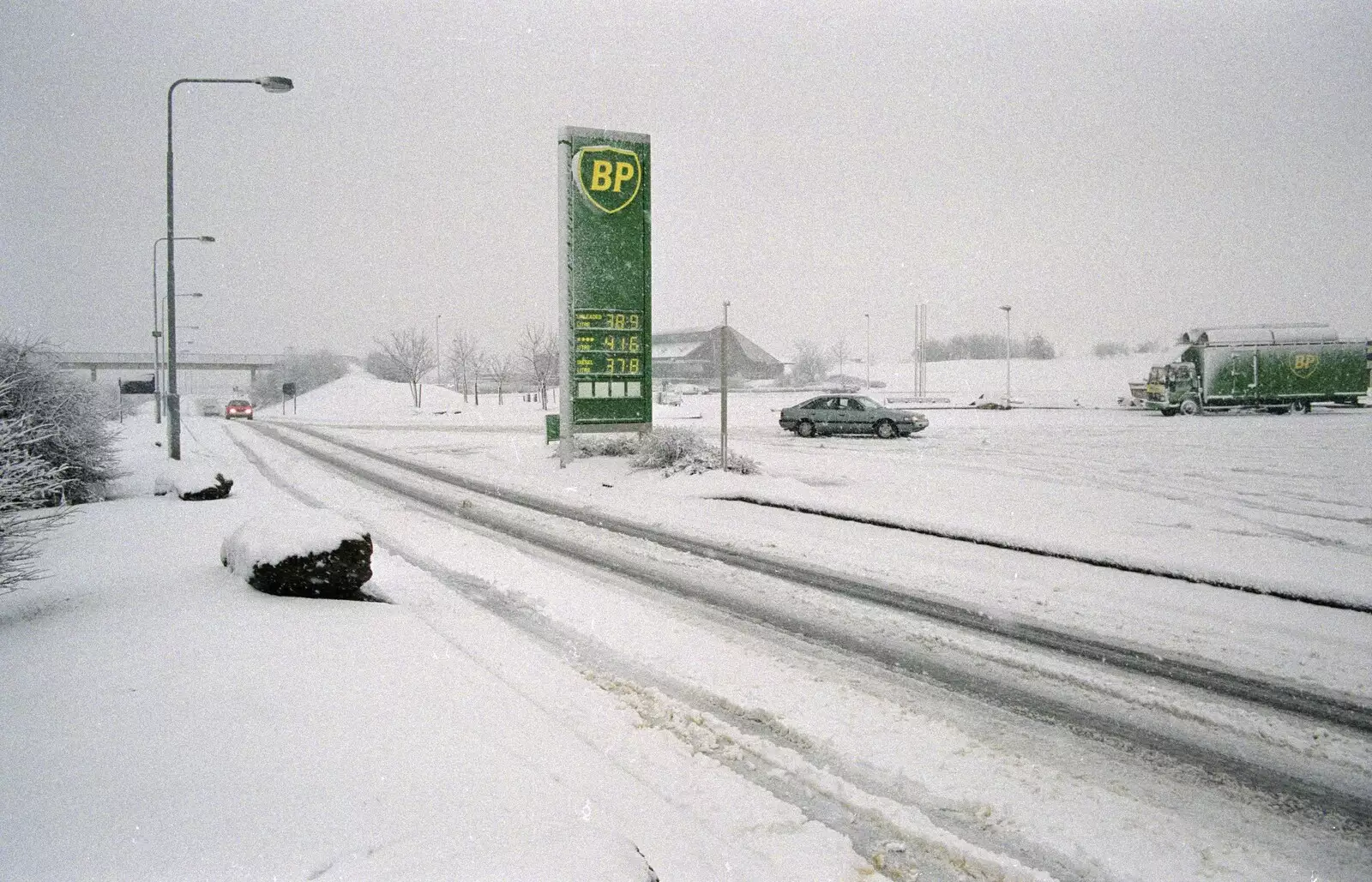 Membury Services on the M4, from A Trip to Plymouth and Bristol, Avon and Devon - 18th February 1990