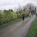 Geoff leads the men's race, Pancake Day in Starston, Norfolk - 27th February 1990