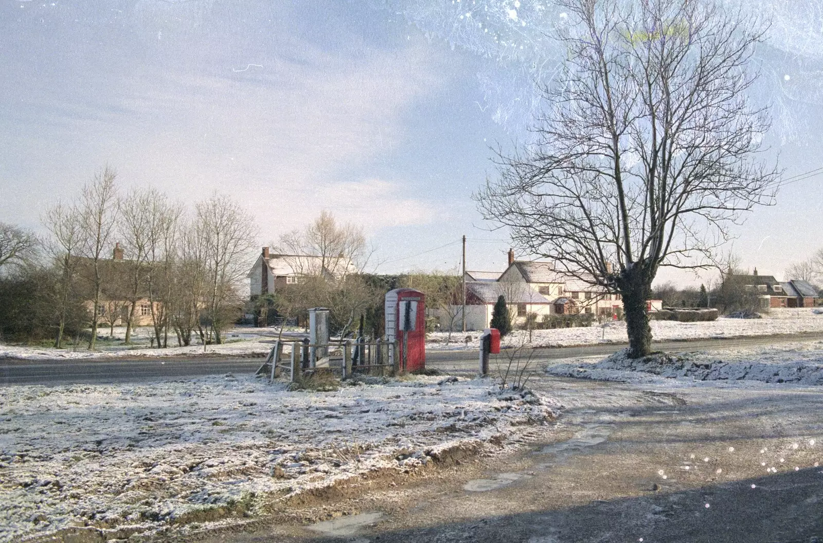 The K6 phonebox on Stuston Common, from Kenny's Nibbles, St. Paul's and Sean's, Farnborough, London and Diss - 19th March 1990