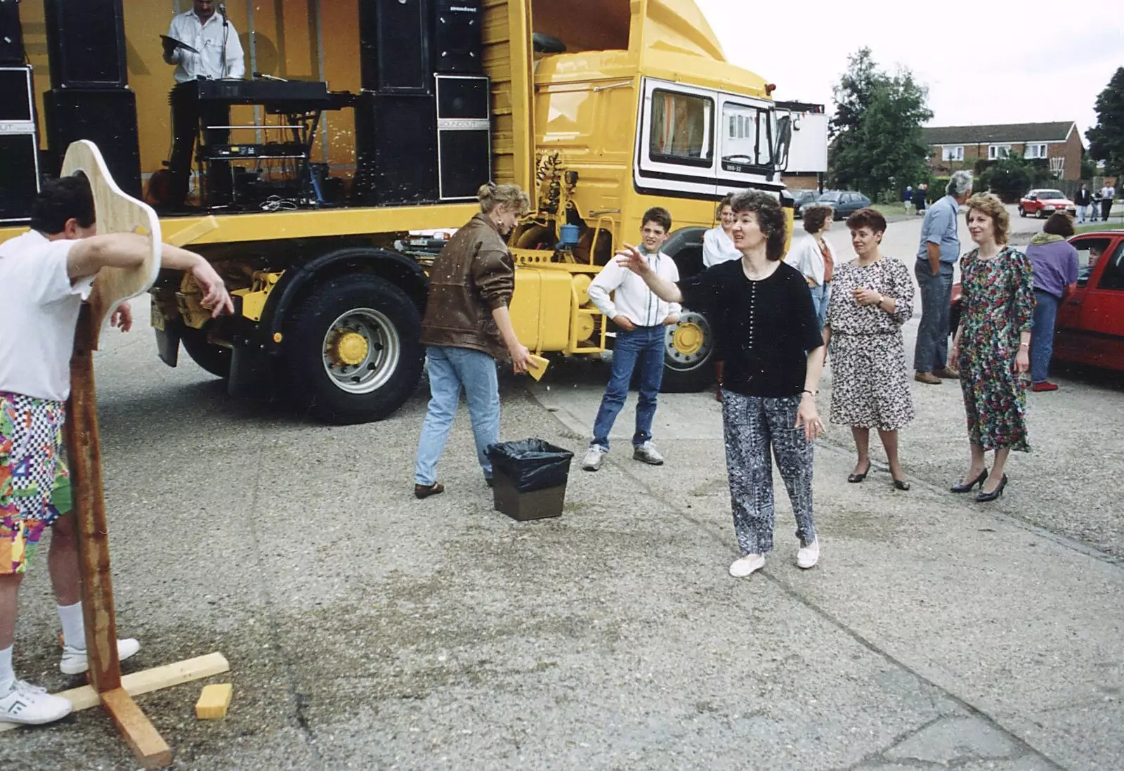 Brenda hurls a wet sponge at Brian Williams, from BPCC Anglia Web Open Day, Diss, Norfolk - 23rd June 1990