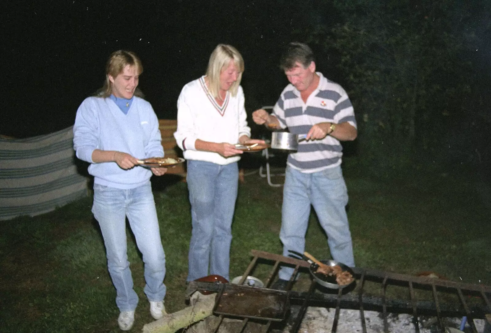 Bernie scoops beans out of a pan, from Sue's Fire Dance, Stuston, Suffolk - 21st July 1990