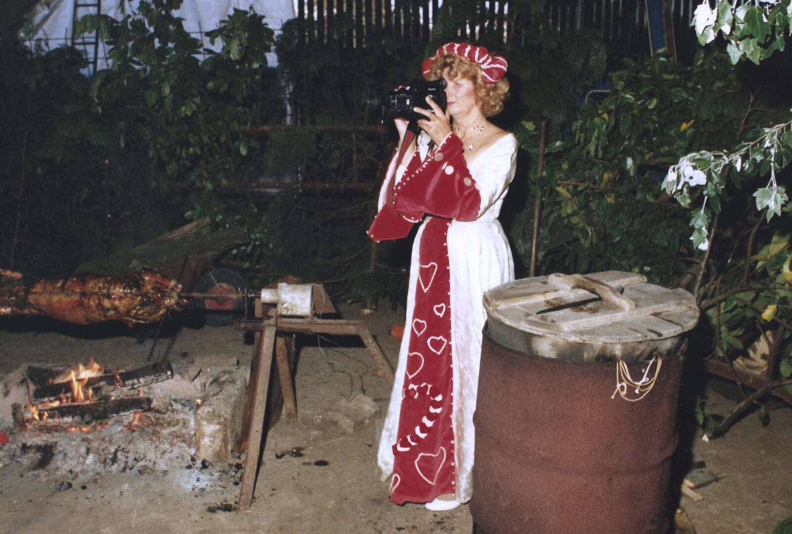 Elteb does a spot of anachronistic videoing from A Mediaeval Birthday Party, Starston, Norfolk - 27th July 1990