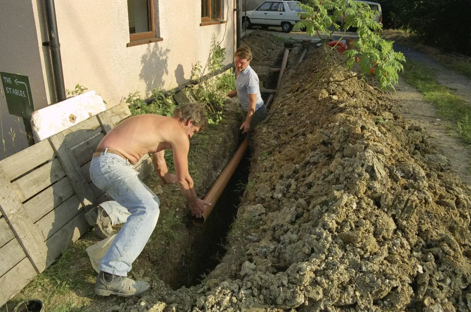 More pipe action, from Stuston Sewerage and Kate's Printec Birthday, Scole Inn, Norfolk and Suffolk - 2nd August 1990