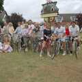 A Bike Ride to Redgrave, Suffolk - 11th August 1990, A big group shot on Redgrave village green