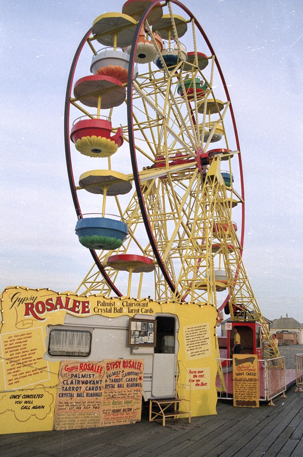 Printec Karl's Birthday, and Clacton Pier With Steve-O, Weybread and Essex - 22nd August 1990: A Gypsy caravan and a ferris wheel, on Clacton Pier