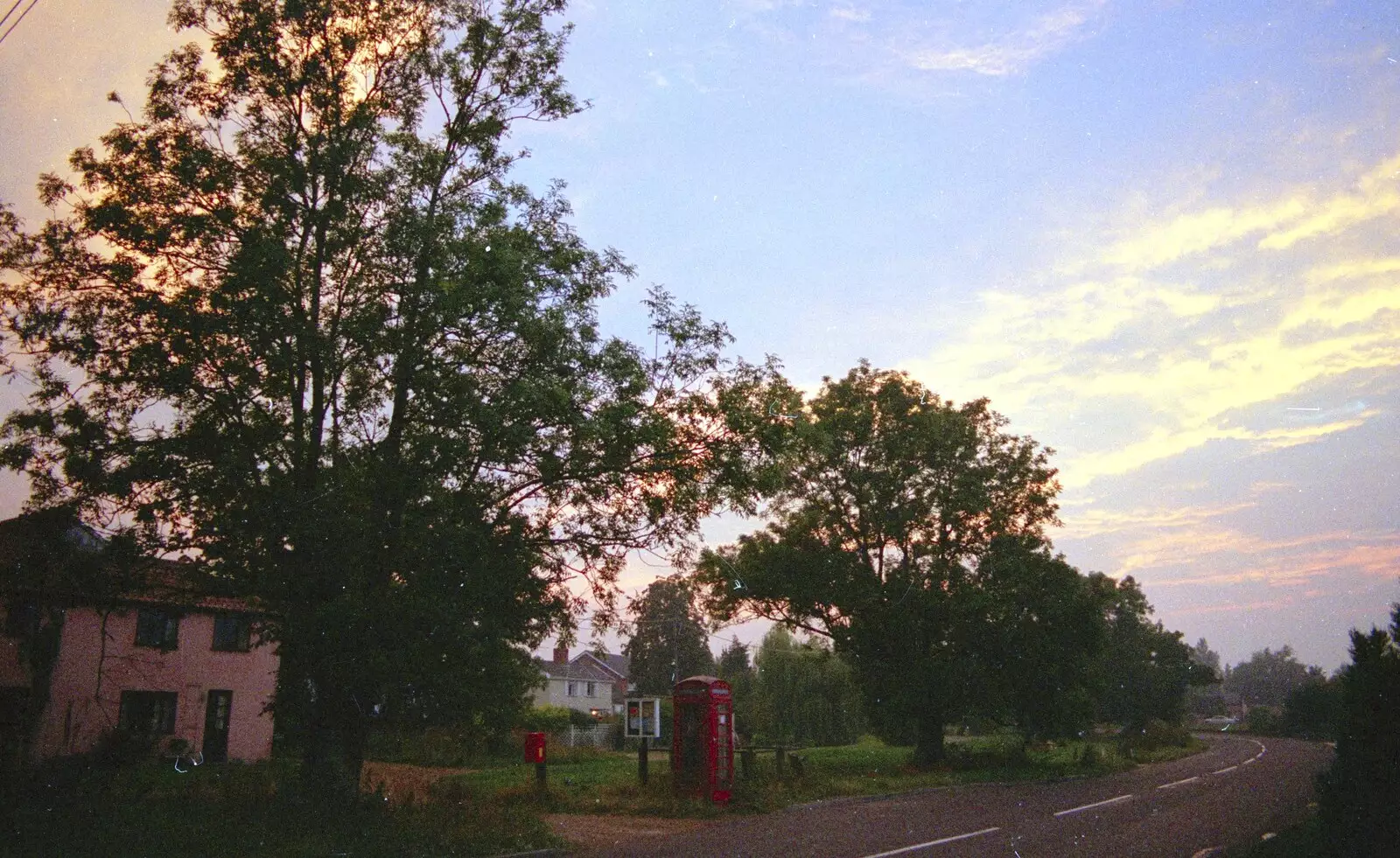 A sunset over the K6 phonebox at Stuston, from A Trip to Sean's, and a Battle of Britain Flypast, Farnborough, Suffolk and London - 15th September 1990