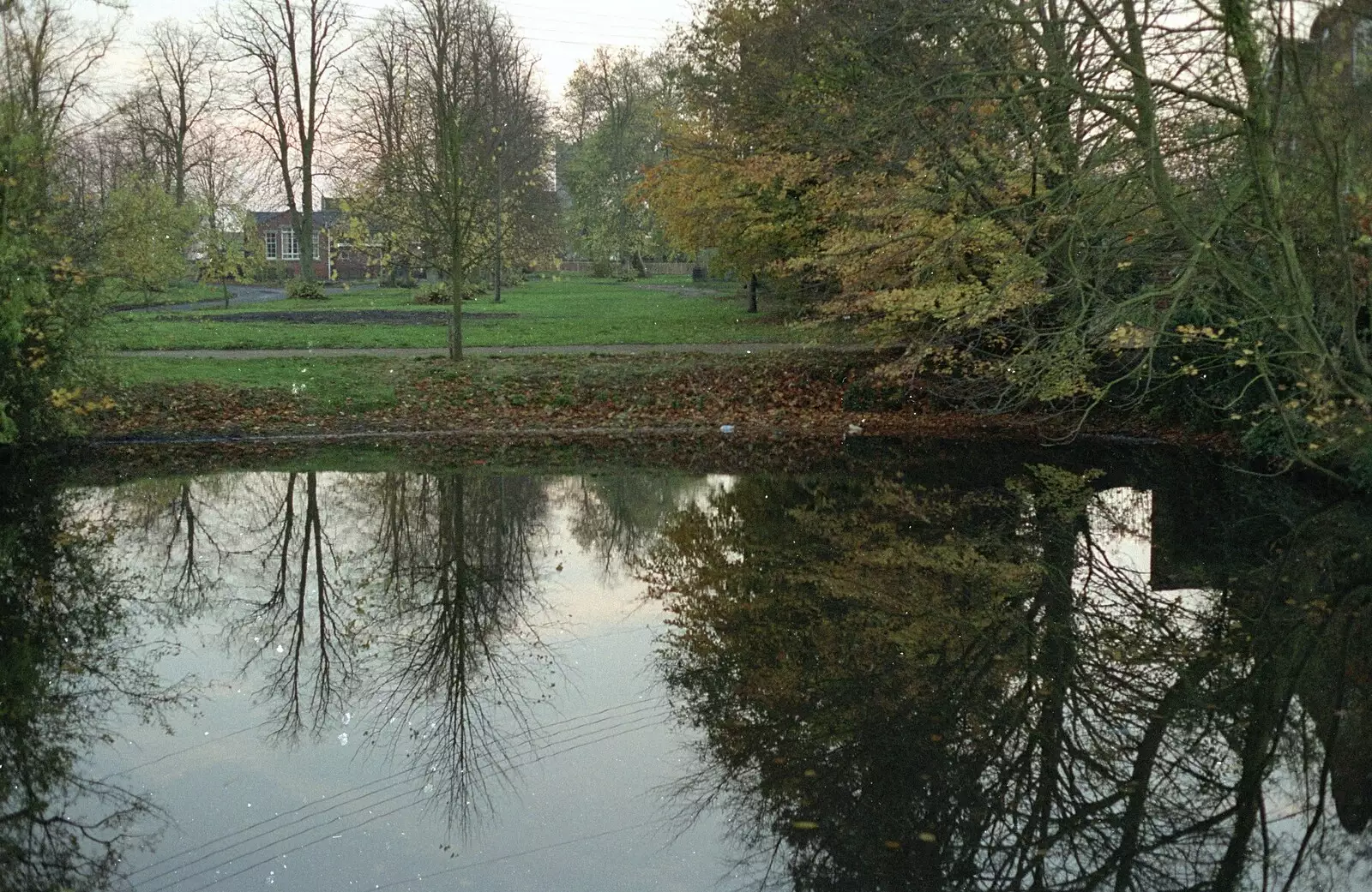 Palgrave pond, from The Old Redgrave Petrol Station, and some Hand Bells, Suffolk and Long Stratton - 8th October 1990