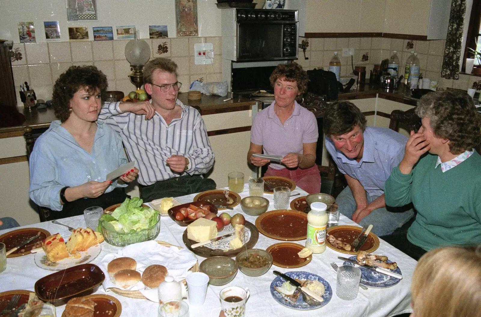 A spot of lunch, from The Annual Cider Making Event, Stuston, Suffolk - 11th October 1990