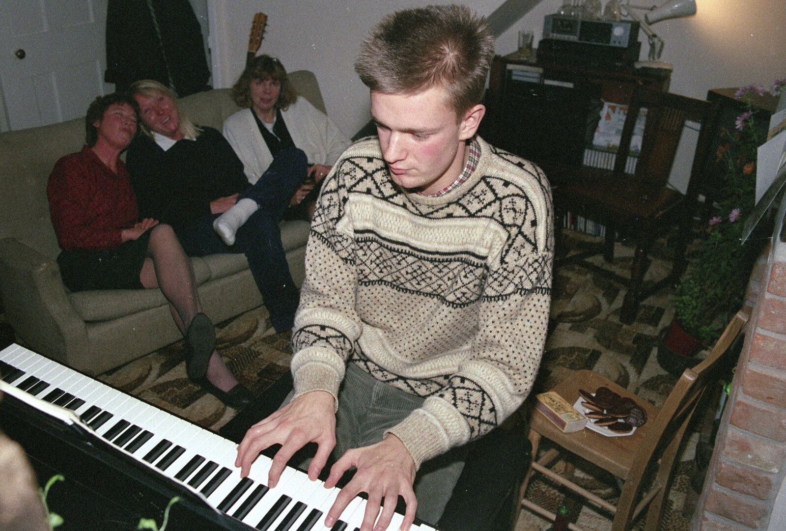 More piano action from Carol Singing and Late Night Shopping, Stuston, Diss and Harleston, Norfolk - 16th December 1990