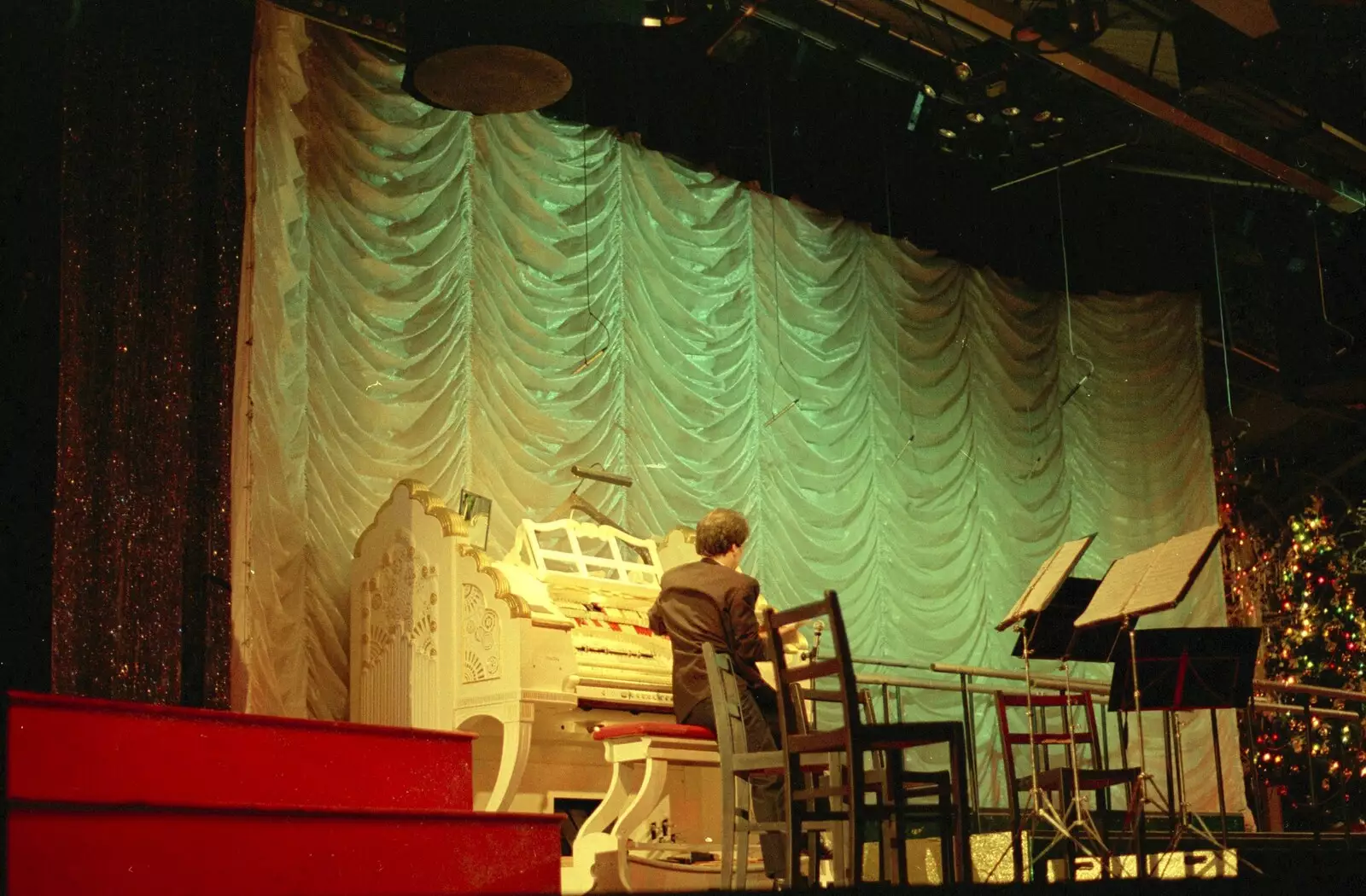 The Wurlitzer dude finishes playing , from Pre-Christmas Dinner and a Next-Door Do, Stuston, Suffolk - 20th December 1990