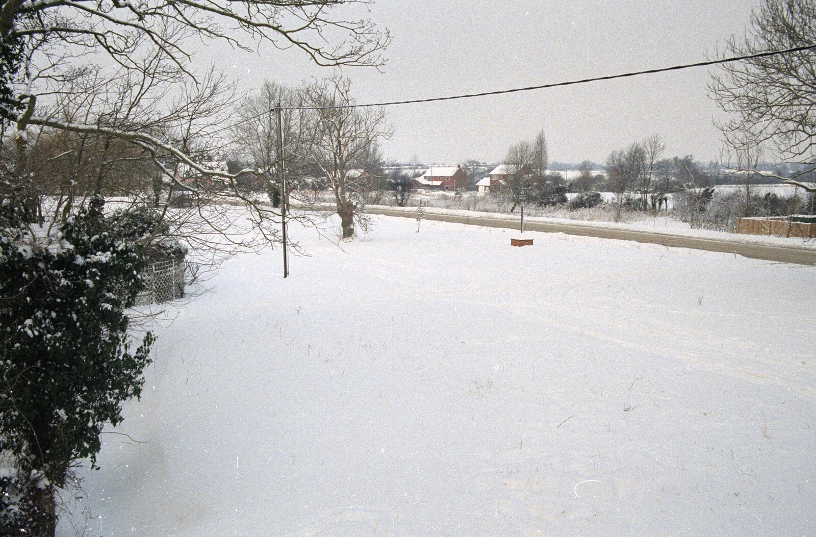 Stuston Common from Snow Days, Stuston and Norwich, Suffolk and Norfolk - 4th February 1991