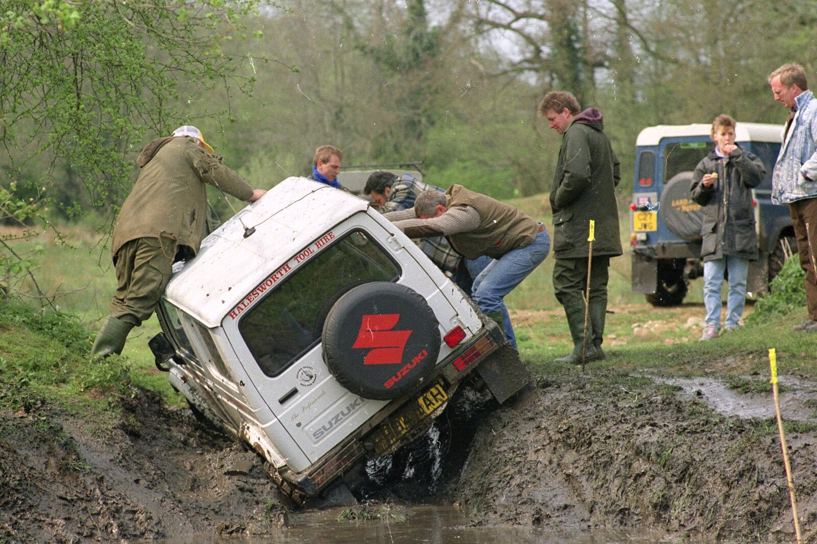A Halesworth Tool Hire Suzuki gets stuck from The Newmarket Dog Show and Dobermans on the Ling, Newmarket and Wortham, Suffolk - 3rd April 1991