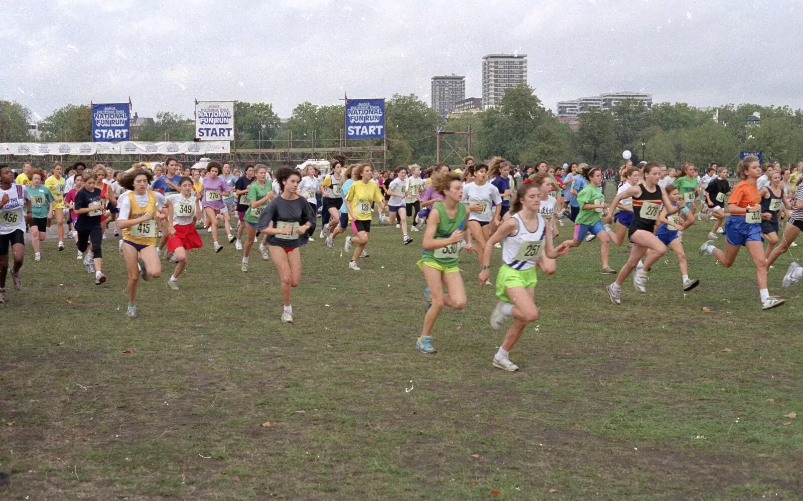 It's the Sunday Times fun run in Hyde Park, from Nigel's Party and Hyde Park, Lancaster Gate, London - 16th October 1991