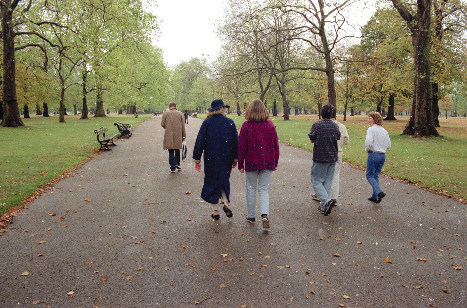 Walking in Hyde Park from Nigel's Party and Hyde Park, Lancaster Gate, London - 16th October 1991
