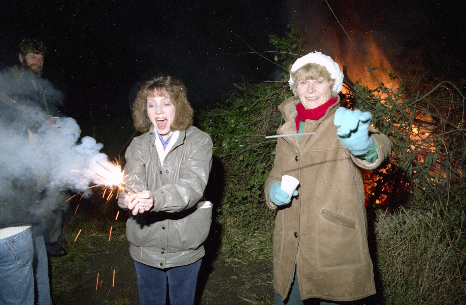 Monique shrieks as her sparkler goes off from Bonfire Night and Printec at the Stoke Ash White Horse, Suffolk - 5th November 1991