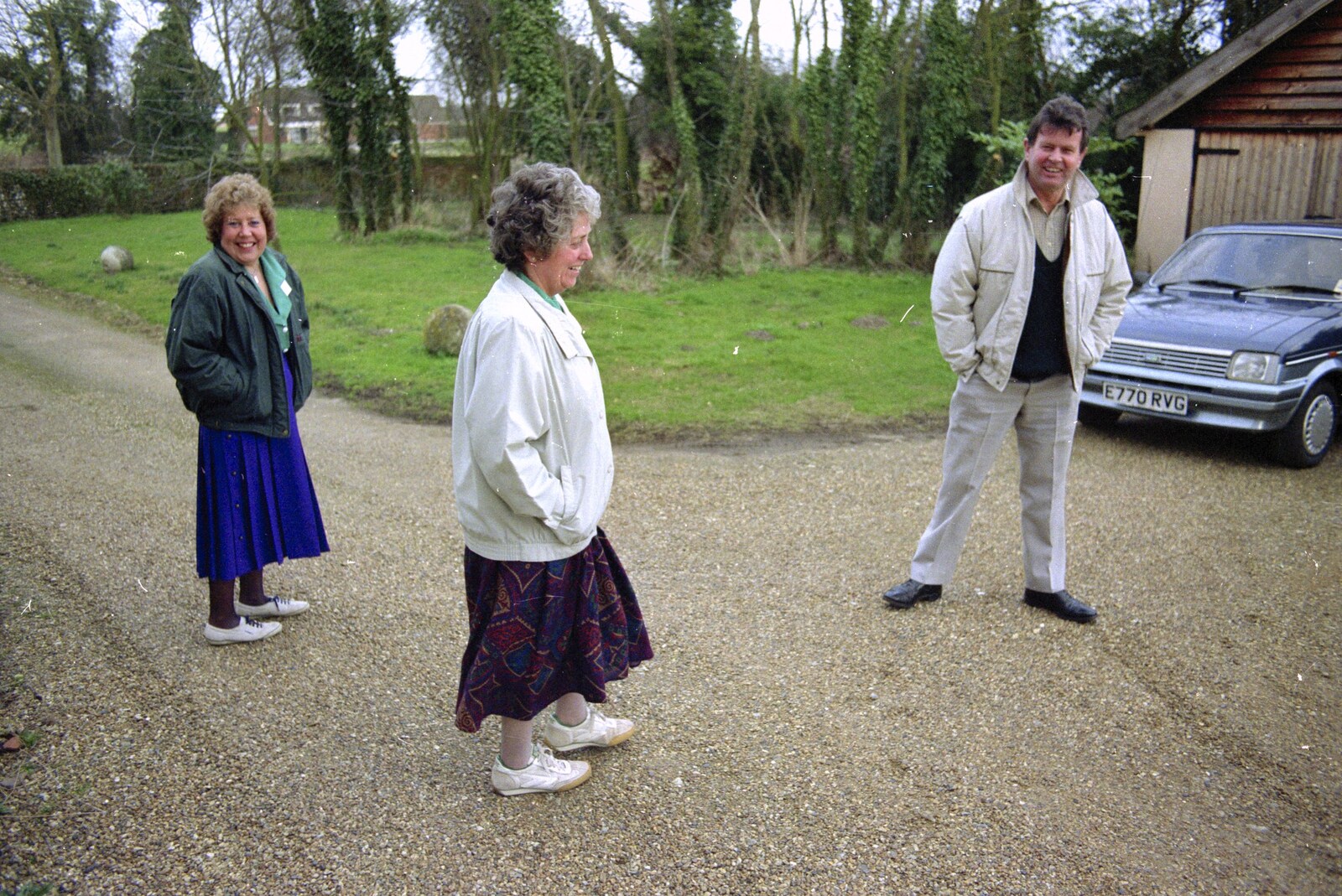 Milling around before the off from A Ceilidh and a Walk Across the Common, Stuston - 26th February 1992