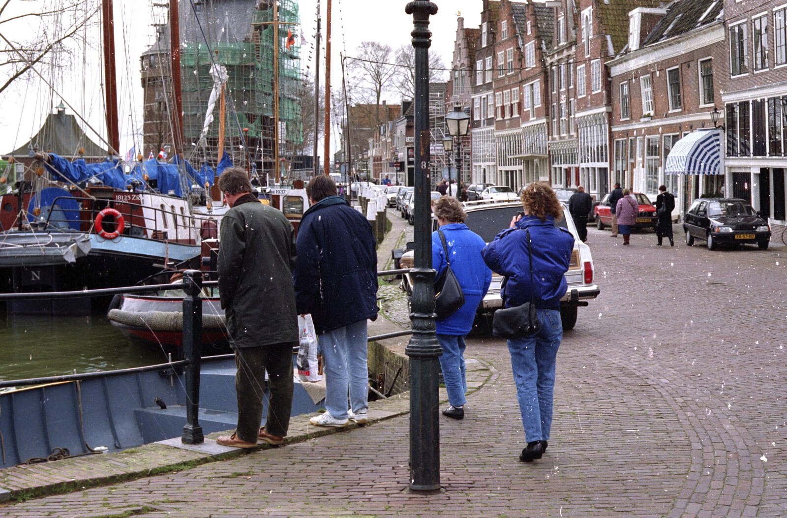 Out and About in Amsterdam, Hoorne, Vollendam and Edam, The Netherlands - 26th March 1992: Milling around Hoorne
