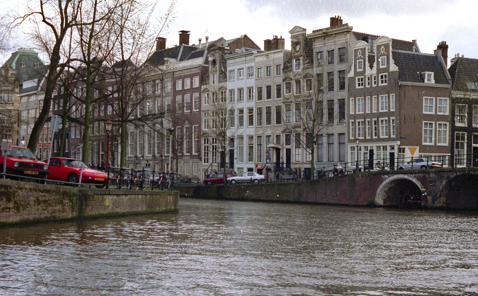 Out and About in Amsterdam, Hoorne, Vollendam and Edam, The Netherlands - 26th March 1992: Amsterdam canal