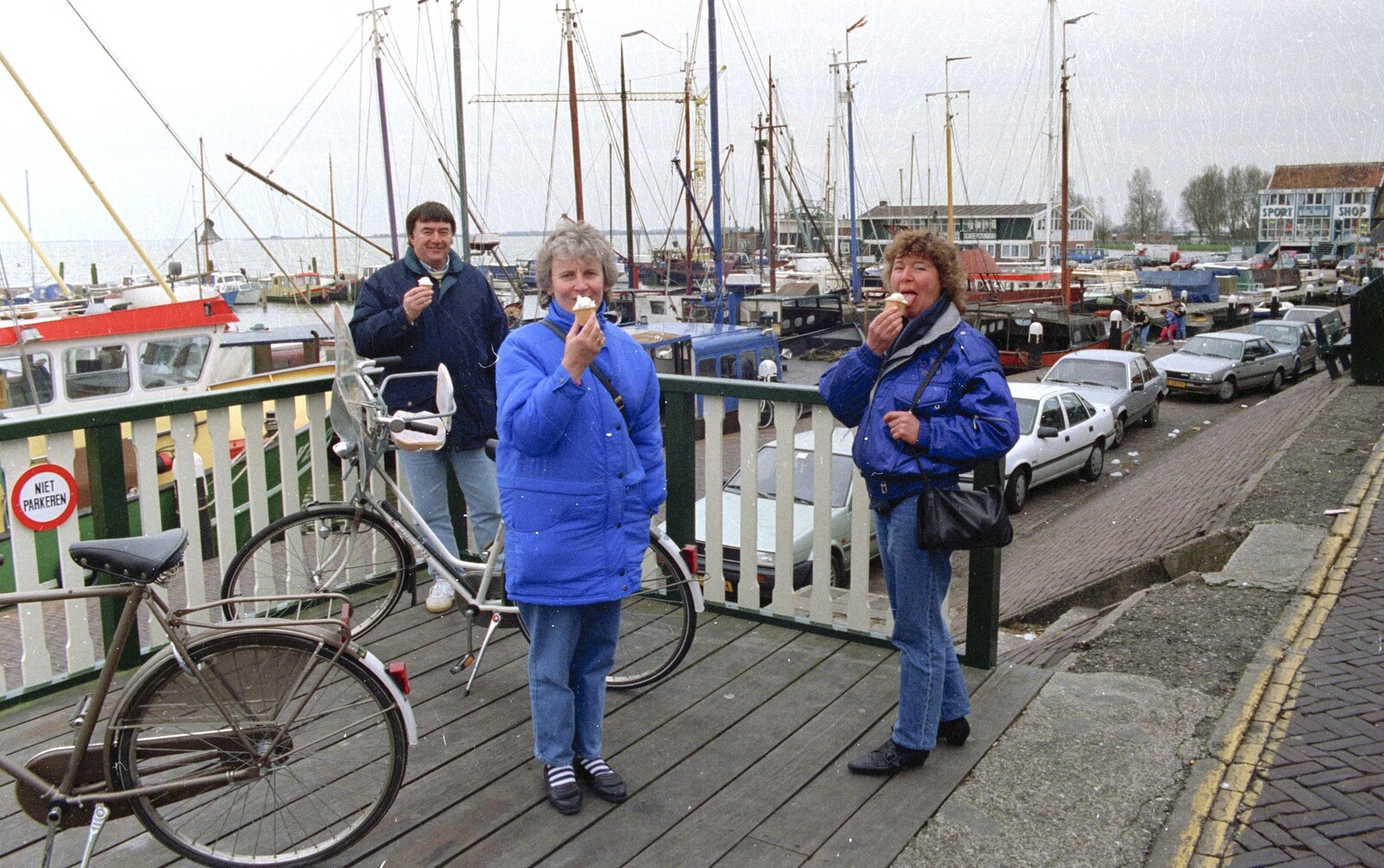 Out and About in Amsterdam, Hoorne, Vollendam and Edam, The Netherlands - 26th March 1992: Corky, Linda and Brenda are ice-creamed up