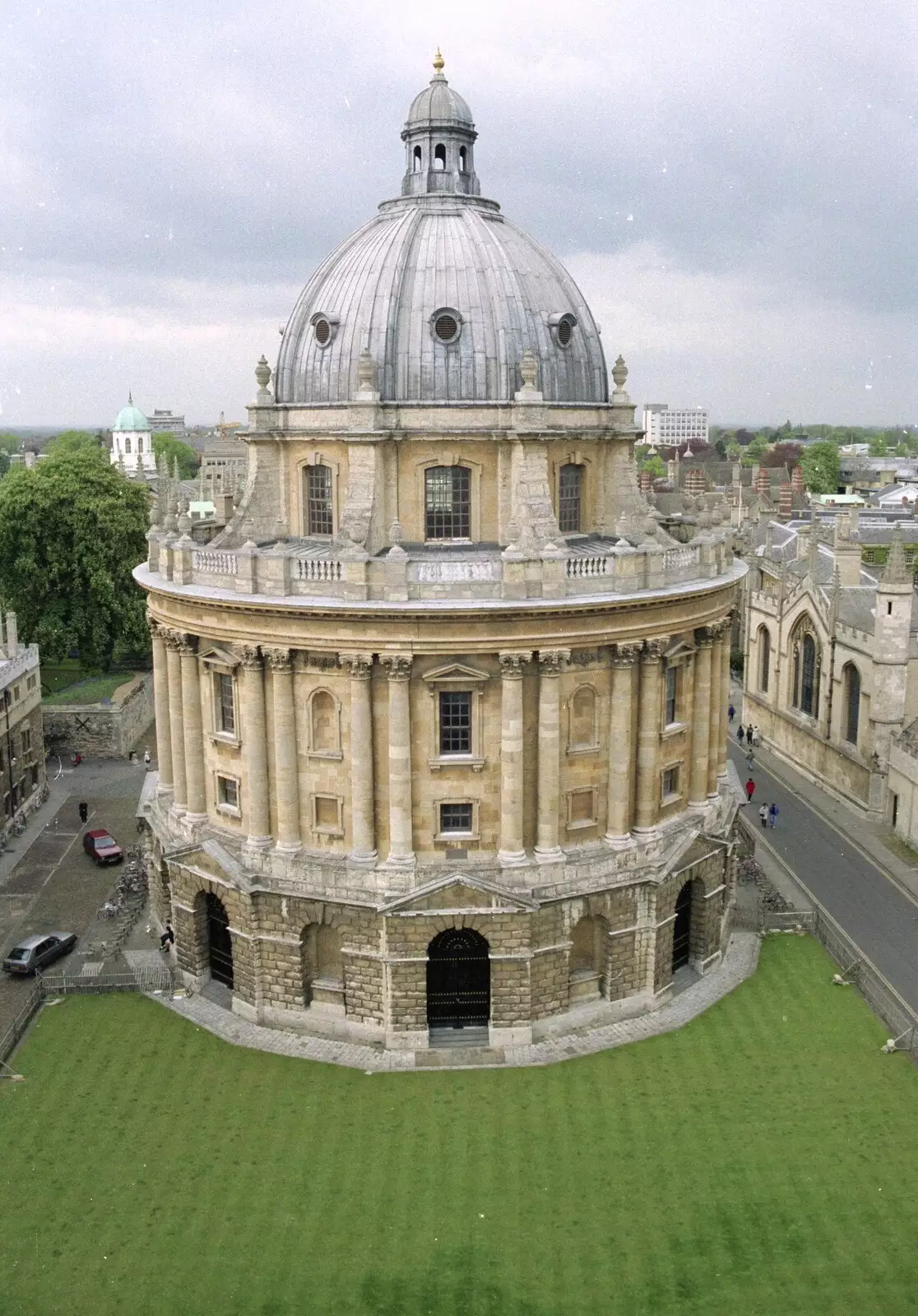 The Radcliffe Library, from Hamish's Oxford Party, Oxfordshire - 25th April 1992