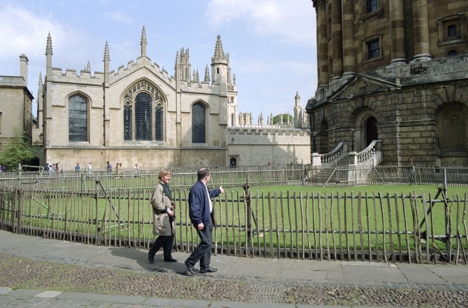 Hamish's Oxford Party, Oxfordshire - 25th April 1992: Walking around by the Radcliffe Library
